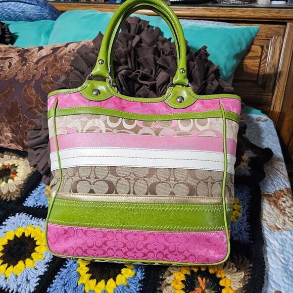 RARE Coach Y2K North South Bleeker Daisy Patchwork Tote Purse - Picture 3 of 10